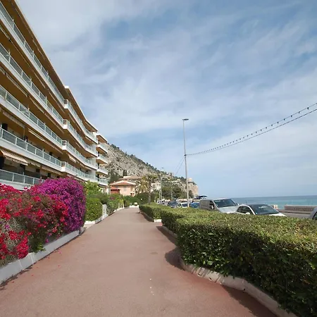 Menton: 3 Pieces Bord De Avec Piscine Et Garage - Fr-1-196-364 *