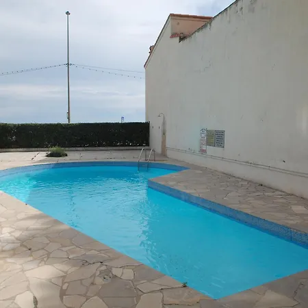 Menton: 3 Pieces Bord De Avec Piscine Et Garage - Fr-1-196-364 *
